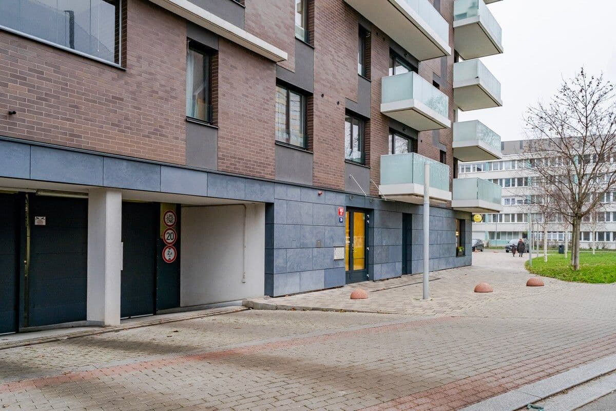 Prenájom bytu 56 m², Nekvasilova, Praha, Praha Prenájom bytu 56 m², Nekvasilova, Praha, Praha