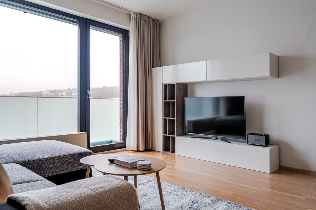 Prenájom bytu 56 m², Nekvasilova, Praha, Praha Prenájom bytu 56 m², Nekvasilova, Praha, Praha