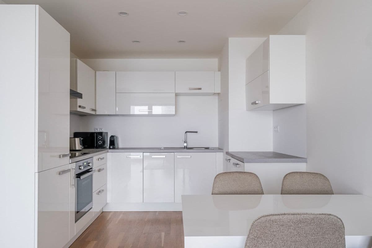 Prenájom bytu 56 m², Nekvasilova, Praha, Praha Prenájom bytu 56 m², Nekvasilova, Praha, Praha