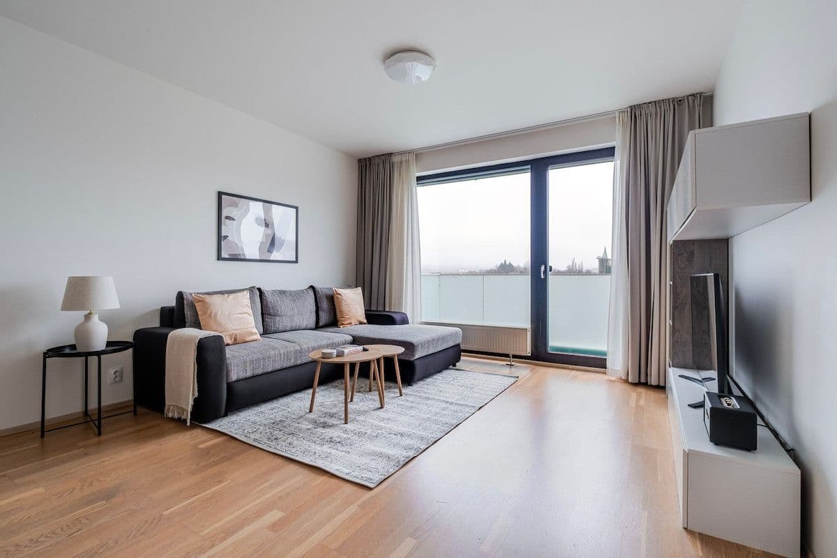Prenájom bytu 56 m², Nekvasilova, Praha, Praha Prenájom bytu 56 m², Nekvasilova, Praha, Praha