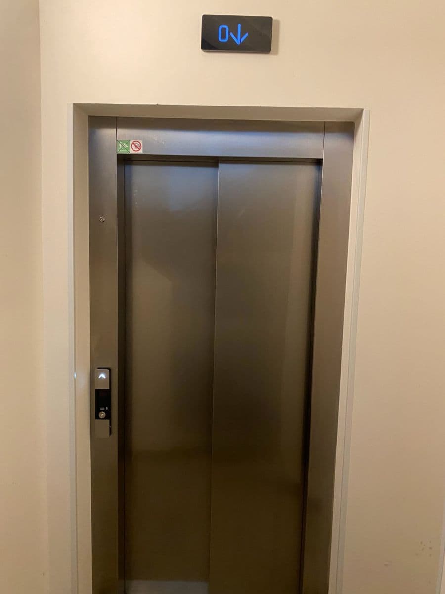 Prenájom bytu 2-izbový 45 m², náměstí Dr. Václava Holého, Praha, Praha Prenájom bytu 2-izbový 45 m², náměstí Dr. Václava Holého, Praha, Praha