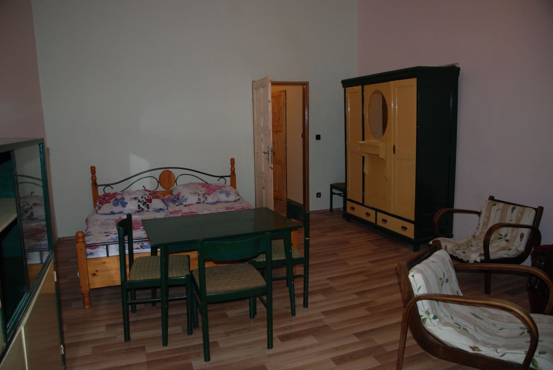 Prenájom bytu 40 m², Orebitská, Praha, Praha Prenájom bytu 40 m², Orebitská, Praha, Praha