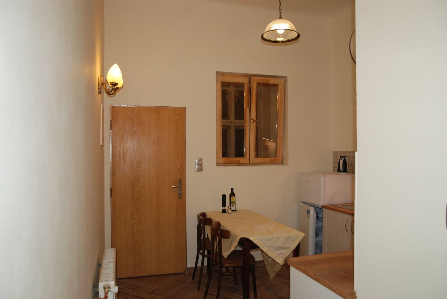 Prenájom bytu 40 m², Orebitská, Praha, Praha Prenájom bytu 40 m², Orebitská, Praha, Praha