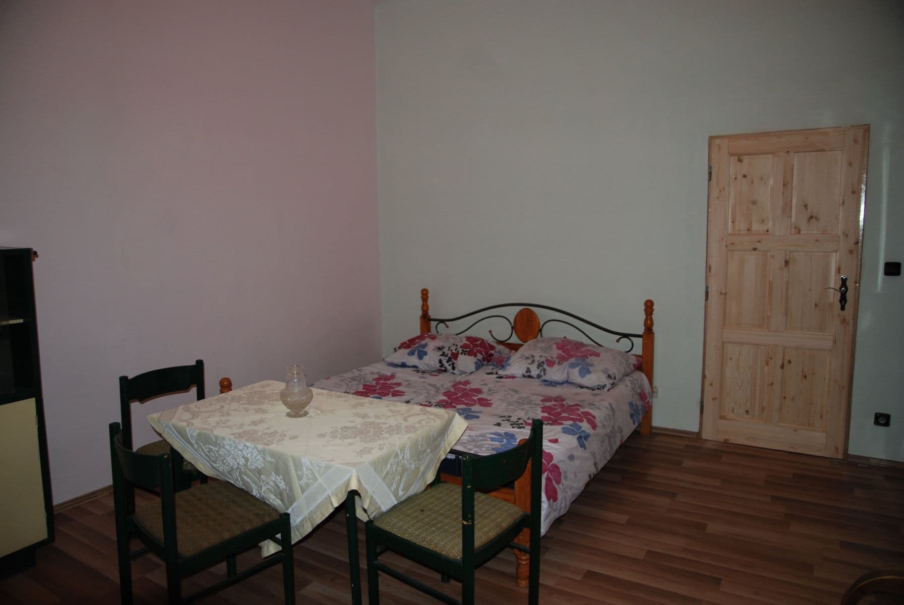 Prenájom bytu 40 m², Orebitská, Praha, Praha Prenájom bytu 40 m², Orebitská, Praha, Praha