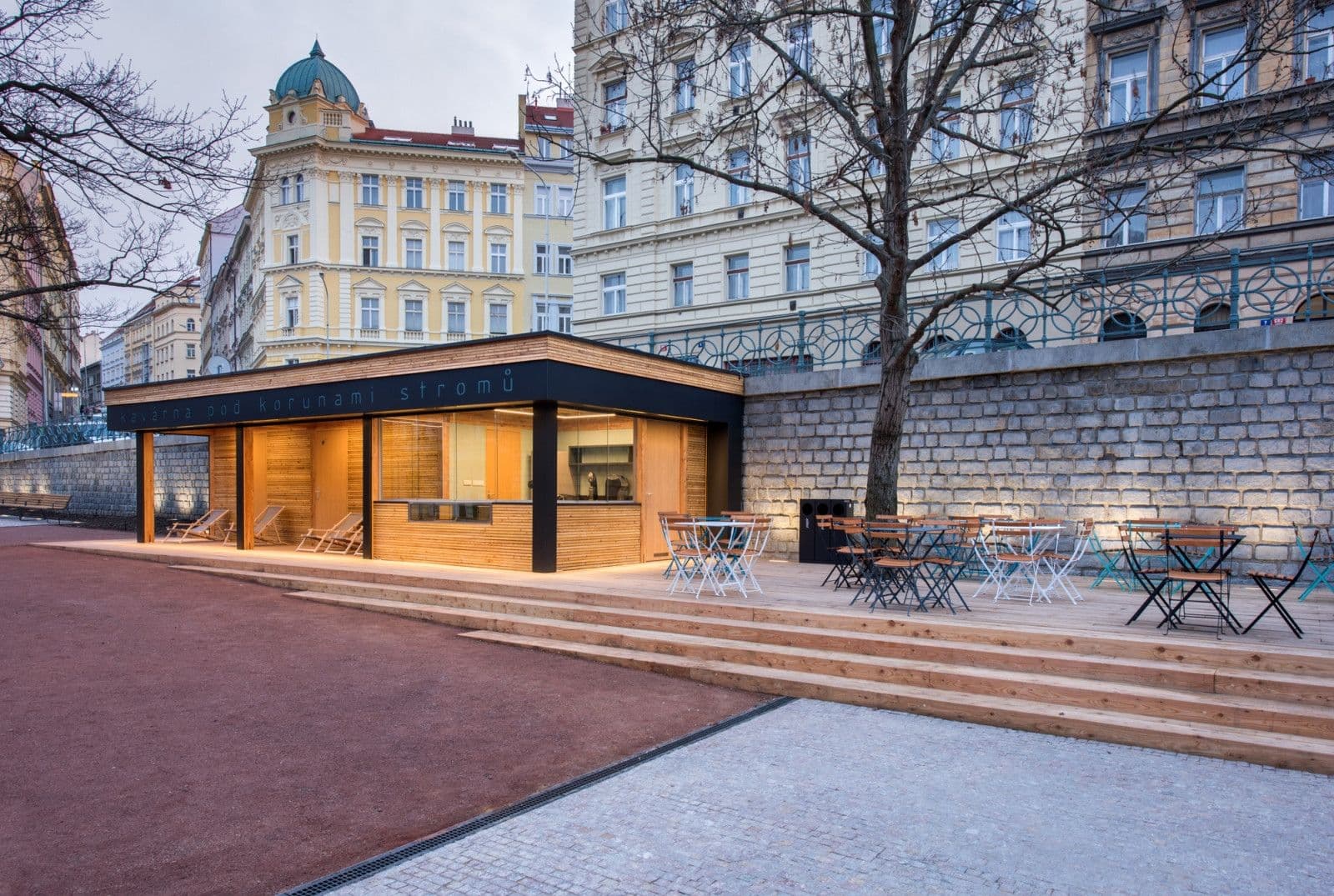 Prenájom bytu 40 m², Orebitská, Praha, Praha Prenájom bytu 40 m², Orebitská, Praha, Praha