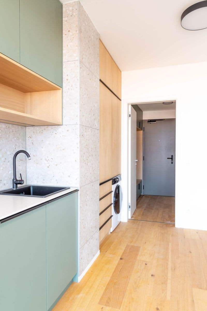 Prenájom bytu 1-izbový 26 m², Bratislavská, Brno, Jihomoravský kraj Prenájom bytu 1-izbový 26 m², Bratislavská, Brno, Jihomoravský kraj