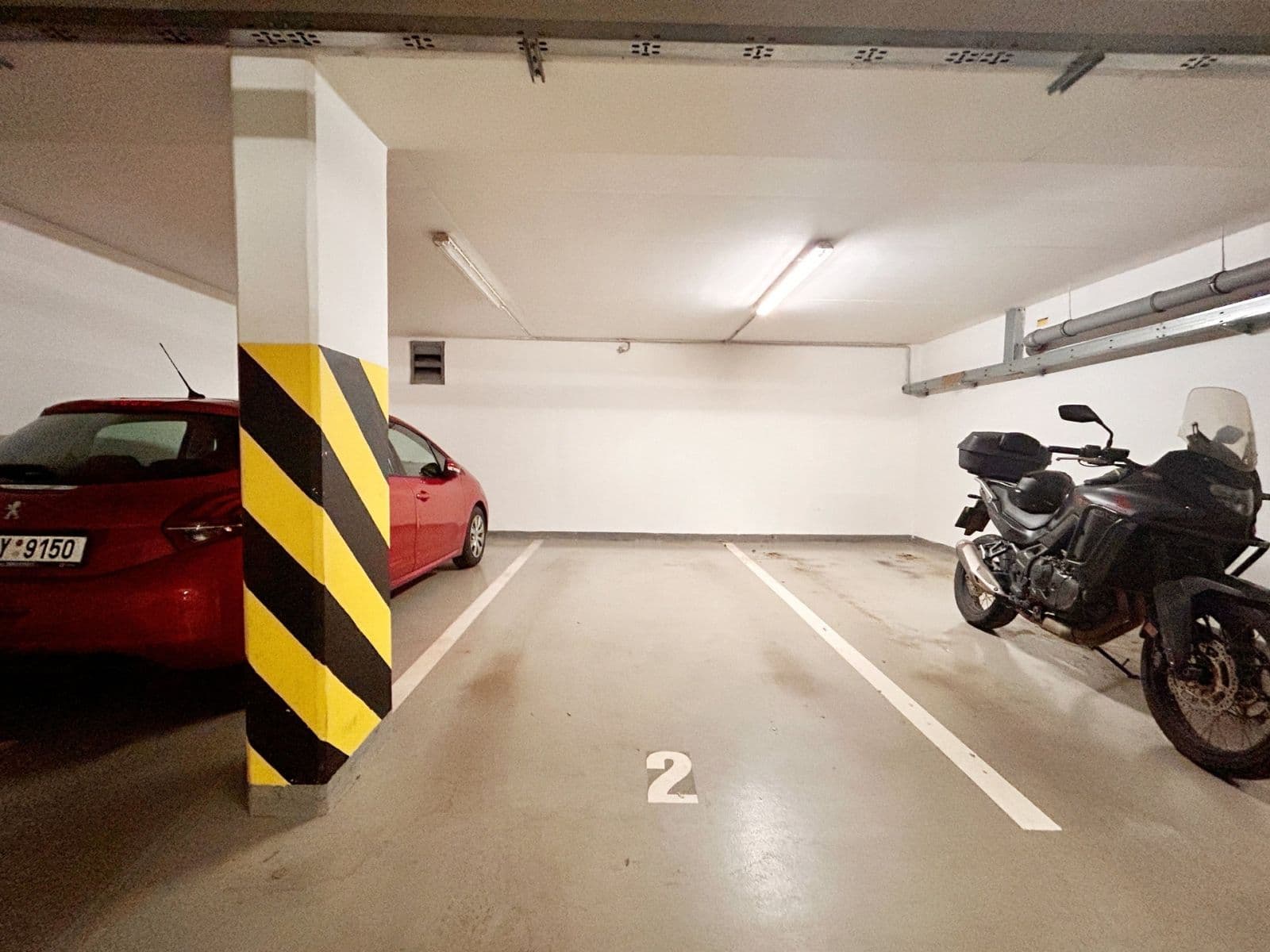 Prenájom bytu 1-izbový 28 m², Pickova, Praha, Praha Prenájom bytu 1-izbový 28 m², Pickova, Praha, Praha