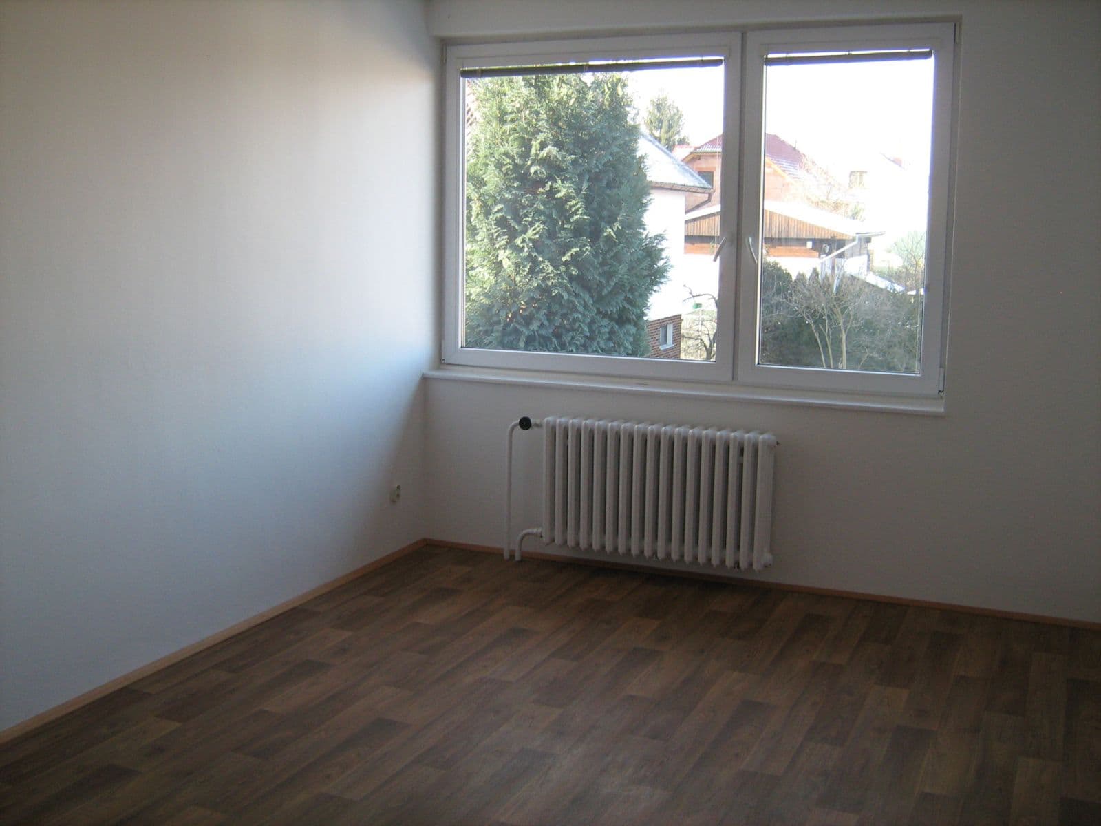 Prenájom bytu 4-izbový 100 m², Na Barborce, Dobrá Voda u Českých Budějovic, Jihočeský kraj Prenájom bytu 4-izbový 100 m², Na Barborce, Dobrá Voda u Českých Budějovic, Jihočeský kraj