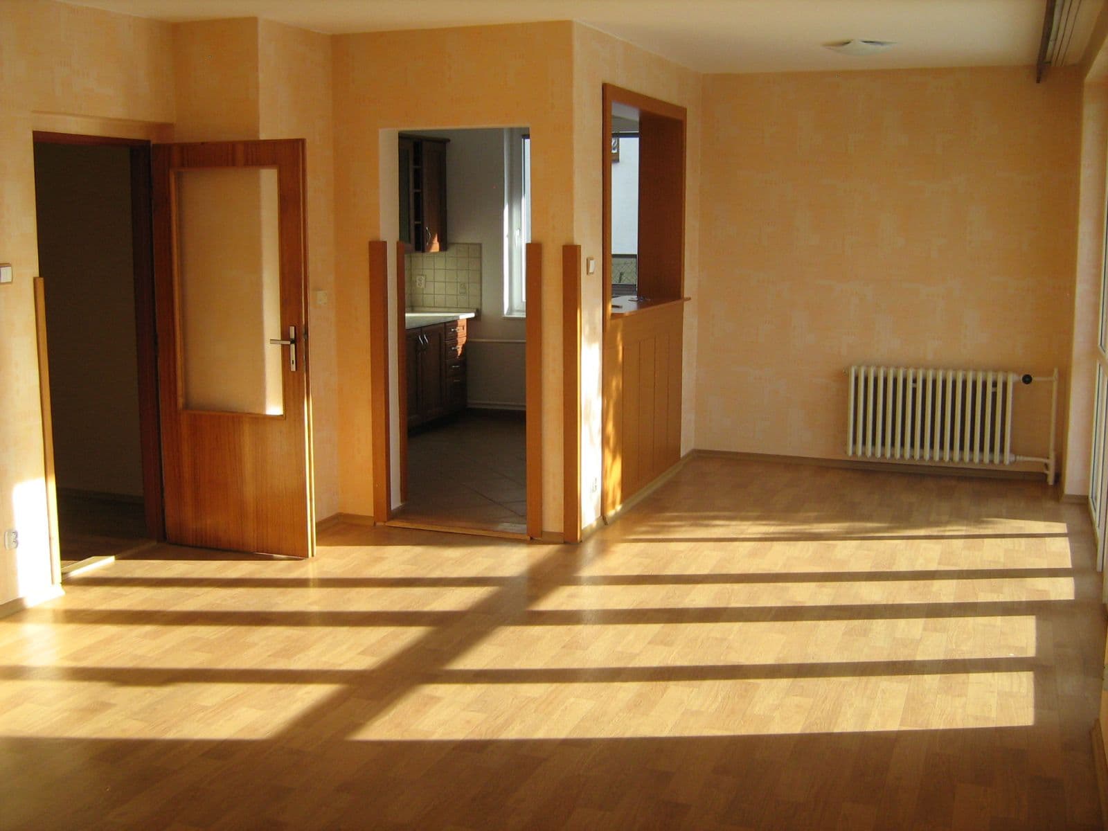 Prenájom bytu 4-izbový 100 m², Na Barborce, Dobrá Voda u Českých Budějovic, Jihočeský kraj Prenájom bytu 4-izbový 100 m², Na Barborce, Dobrá Voda u Českých Budějovic, Jihočeský kraj