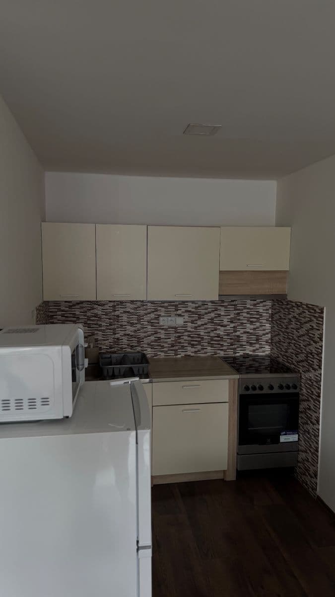 Prenájom bytu 2-izbový 45 m², Rožmitálská, Březnice, Středočeský kraj Prenájom bytu 2-izbový 45 m², Rožmitálská, Březnice, Středočeský kraj