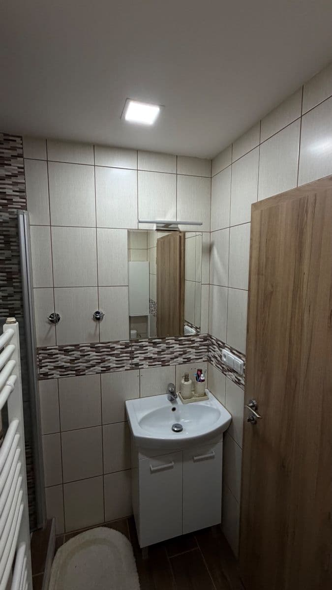 Prenájom bytu 2-izbový 45 m², Rožmitálská, Březnice, Středočeský kraj Prenájom bytu 2-izbový 45 m², Rožmitálská, Březnice, Středočeský kraj