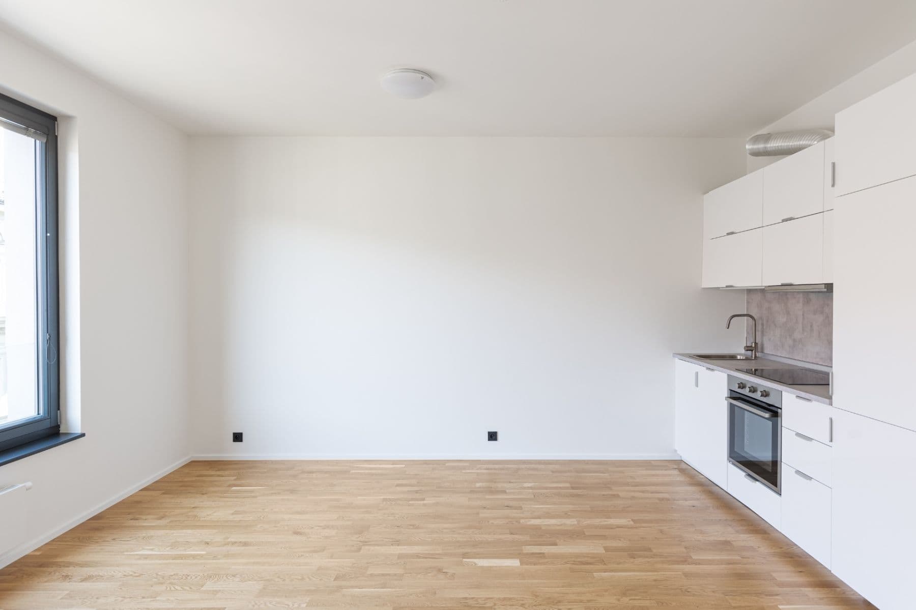 Prenájom bytu 1-izbový 31 m², Grafická, Praha, Praha Prenájom bytu 1-izbový 31 m², Grafická, Praha, Praha