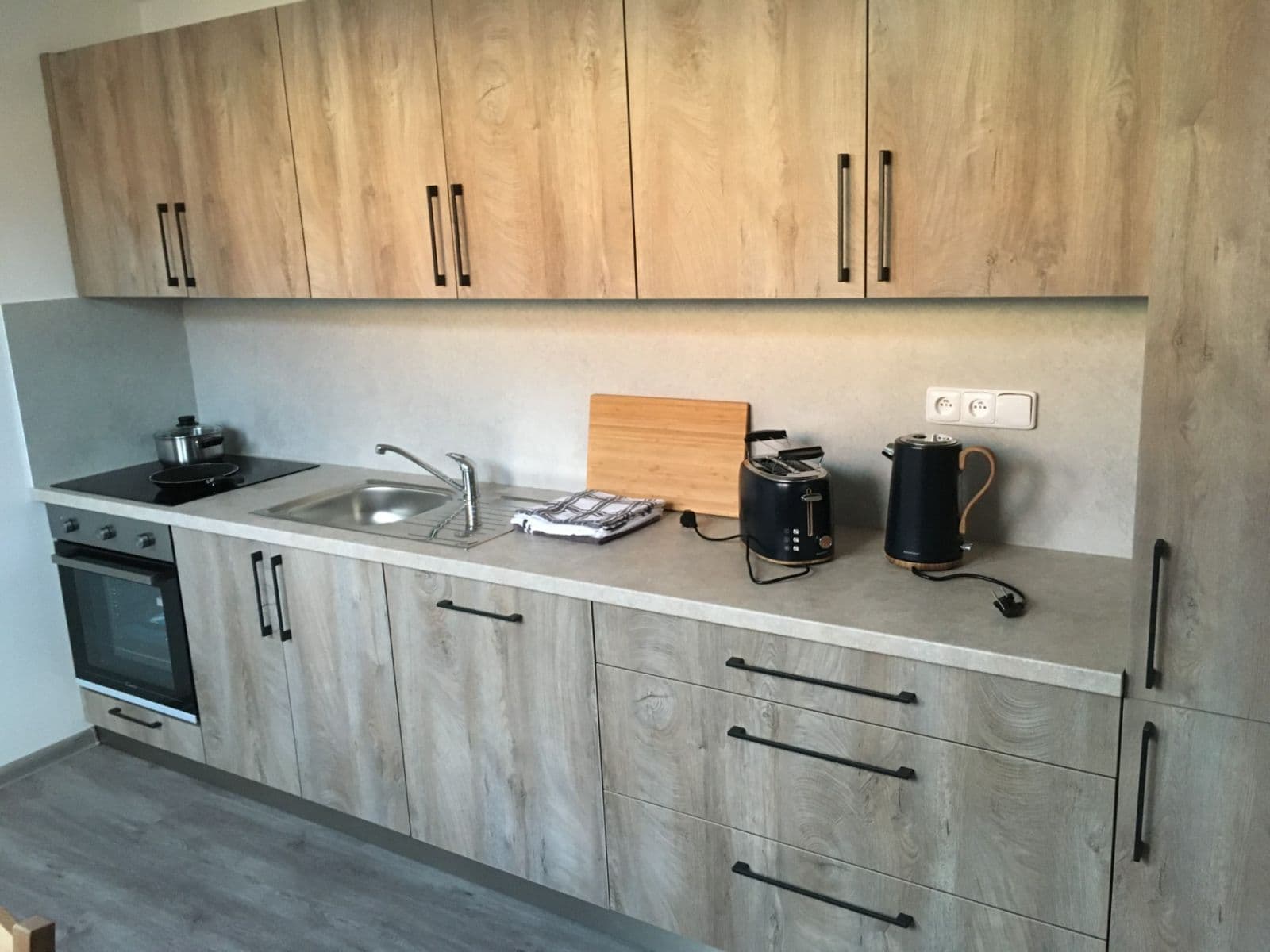 Prenájom bytu 3-izbový 99 m², Mírová, Brno, Jihomoravský kraj Prenájom bytu 3-izbový 99 m², Mírová, Brno, Jihomoravský kraj