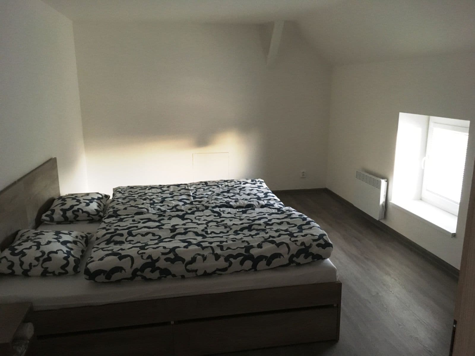 Prenájom bytu 3-izbový 99 m², Mírová, Brno, Jihomoravský kraj Prenájom bytu 3-izbový 99 m², Mírová, Brno, Jihomoravský kraj