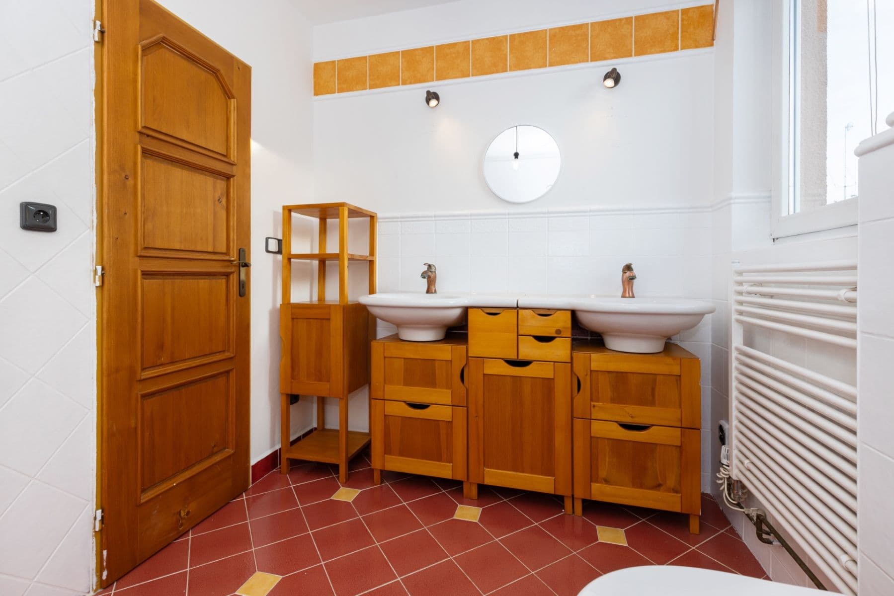 Predaj domu 120 m², pozemek 300 m², Husova třída, Nový Bydžov, Královéhradecký kraj Predaj domu 120 m², pozemek 300 m², Husova třída, Nový Bydžov, Královéhradecký kraj