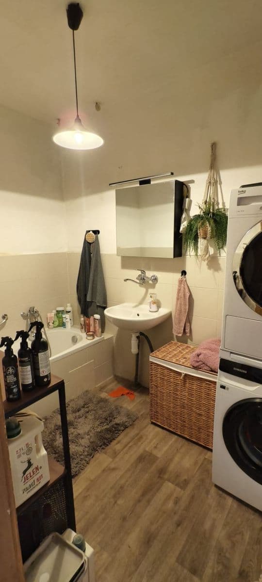 Prenájom bytu 2-izbový 75 m², Slámova, Brno, Jihomoravský kraj Prenájom bytu 2-izbový 75 m², Slámova, Brno, Jihomoravský kraj