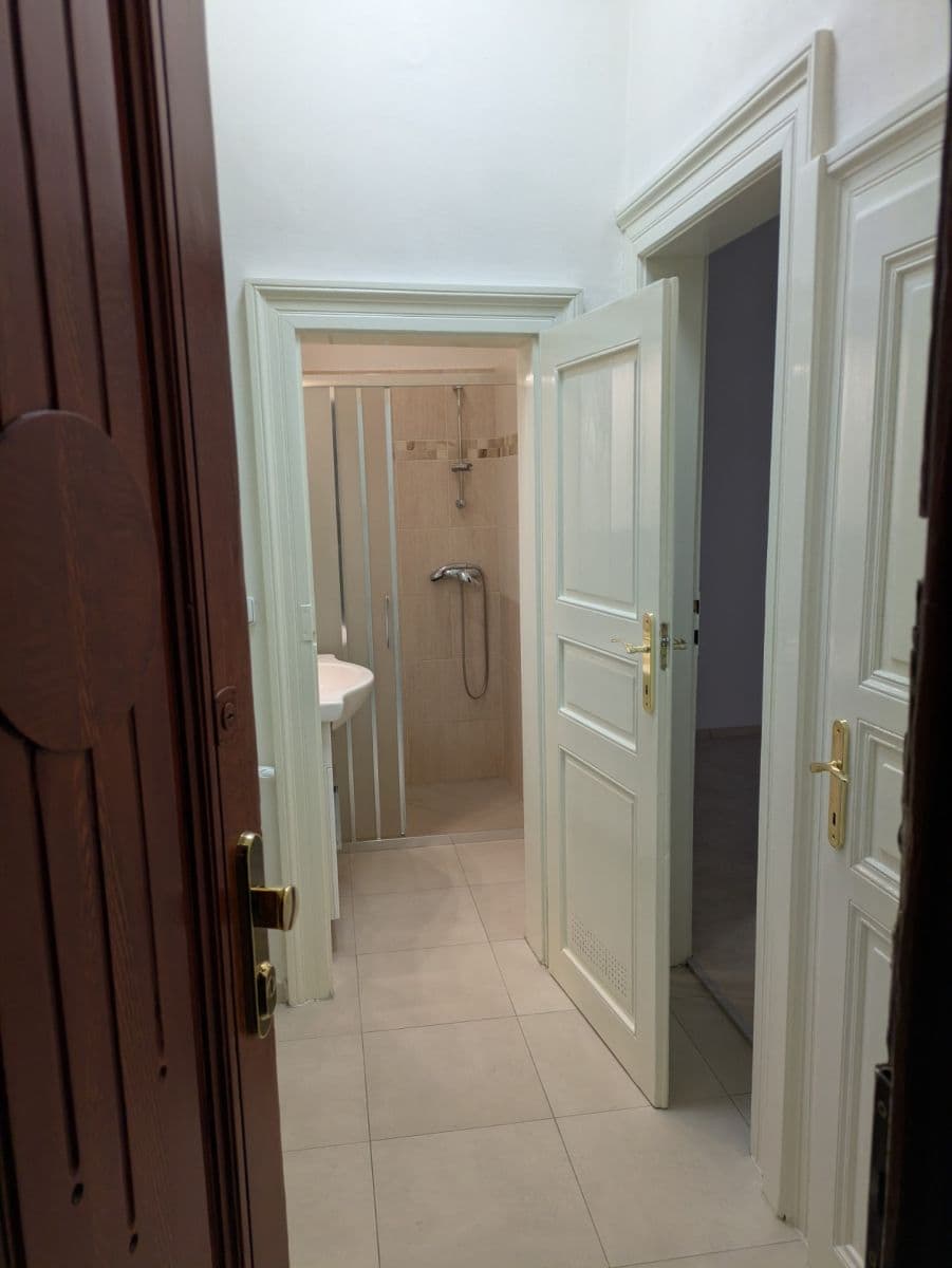 Prenájom bytu 2-izbový 38 m², Táboritská, Praha, Praha Prenájom bytu 2-izbový 38 m², Táboritská, Praha, Praha