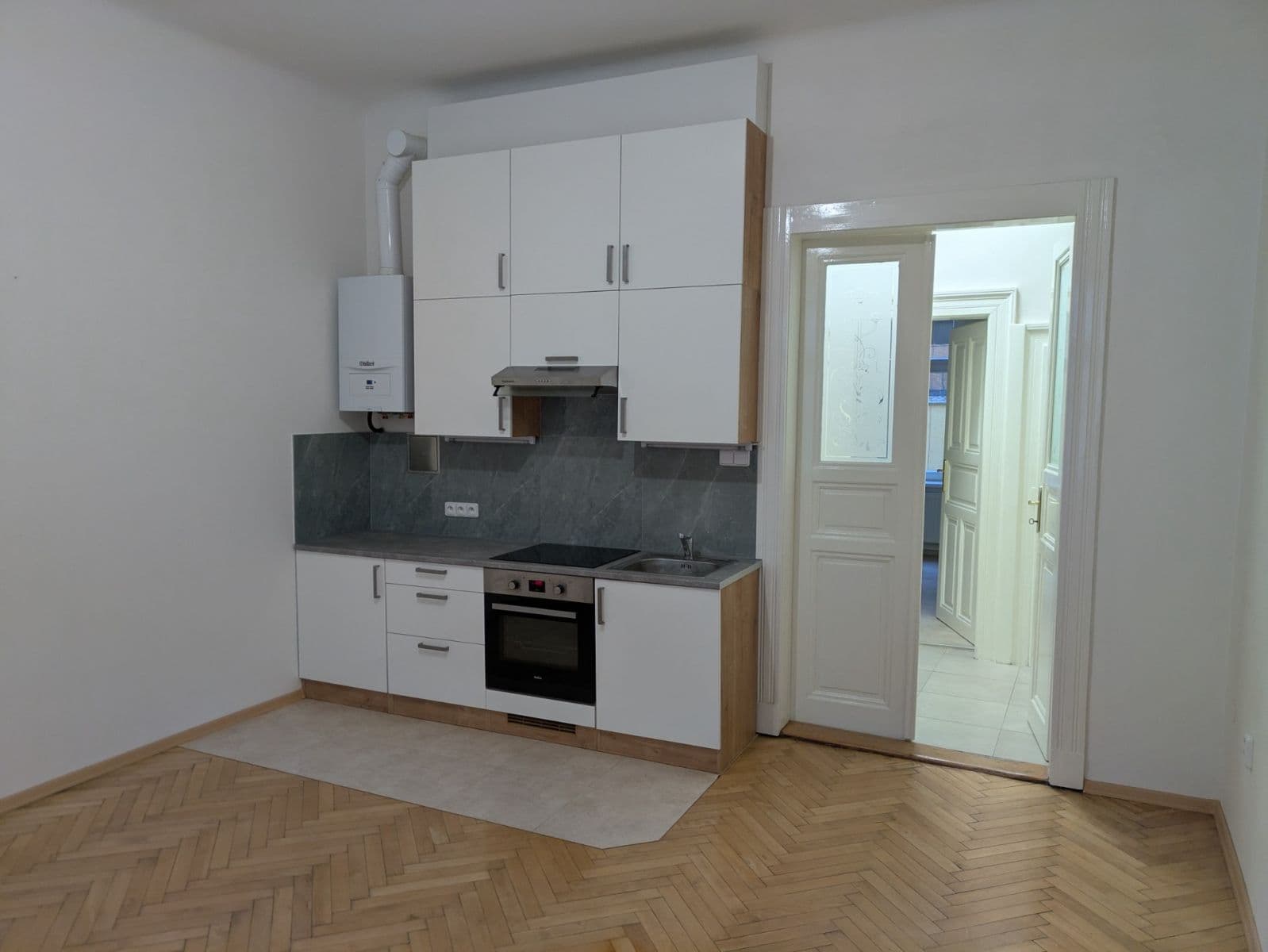 Prenájom bytu 2-izbový 38 m², Táboritská, Praha, Praha Prenájom bytu 2-izbový 38 m², Táboritská, Praha, Praha