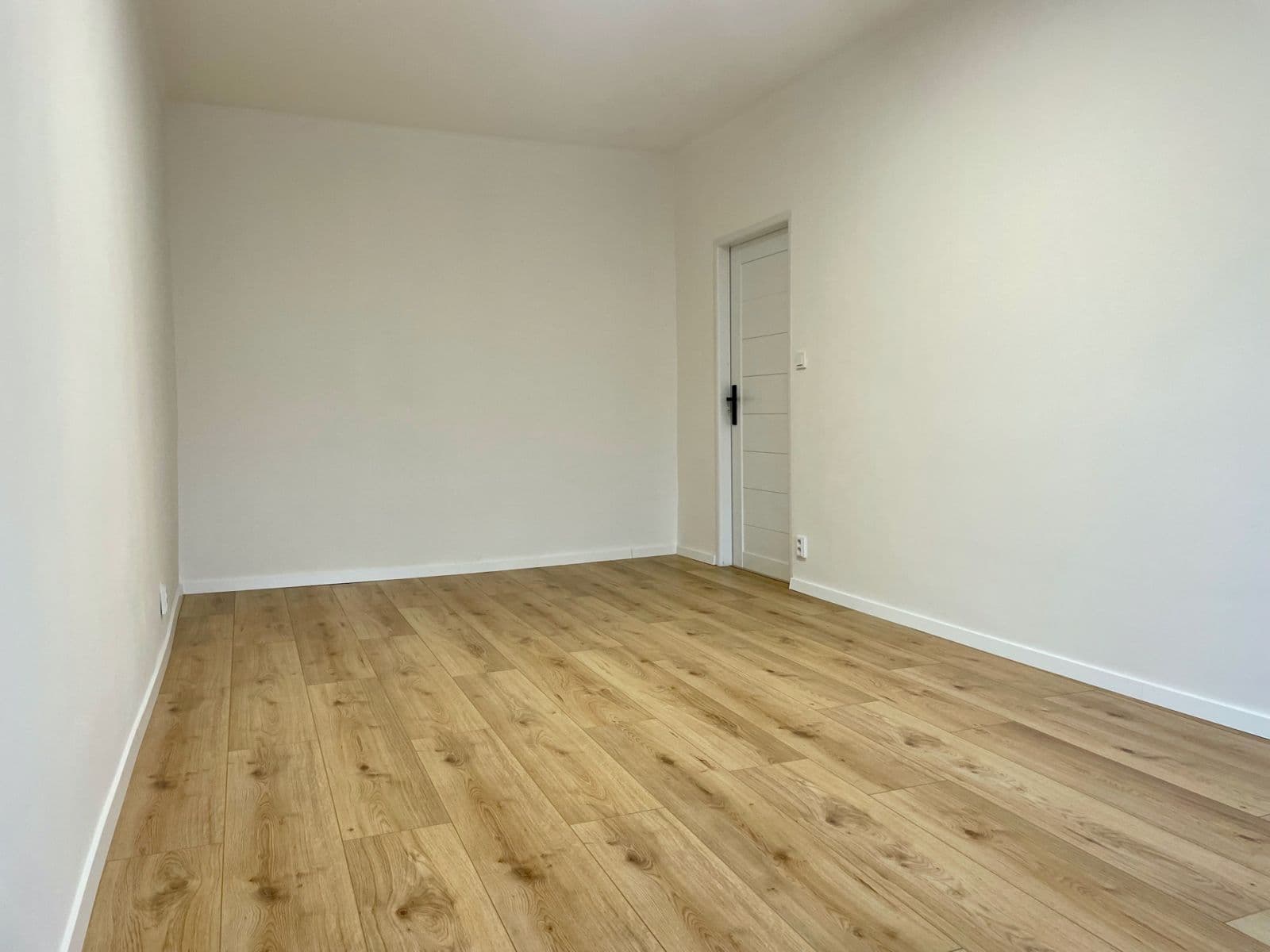 Prenájom bytu 4-izbový 85 m², Dolní, Ostrava, Moravskoslezský kraj Prenájom bytu 4-izbový 85 m², Dolní, Ostrava, Moravskoslezský kraj