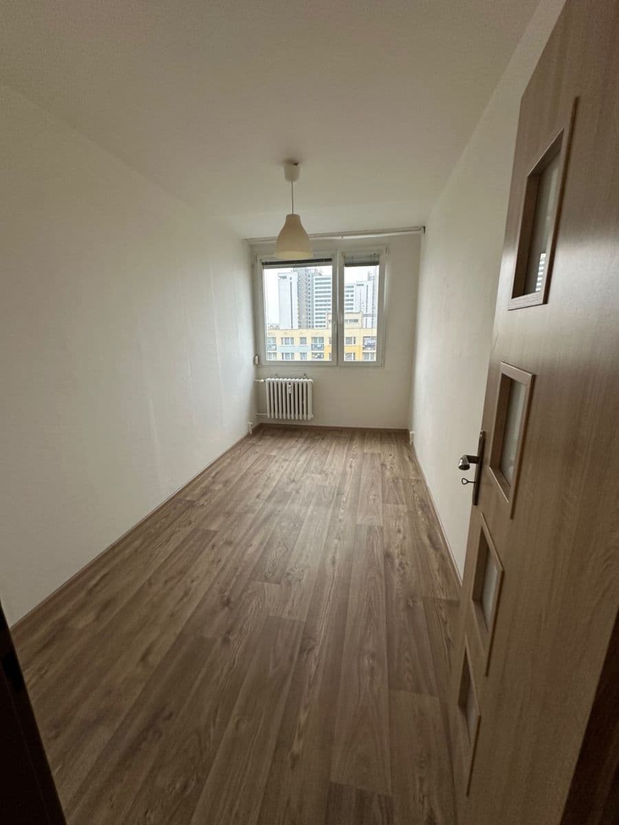 Prenájom bytu 3-izbový 68 m², Křejpského, Praha, Praha Prenájom bytu 3-izbový 68 m², Křejpského, Praha, Praha