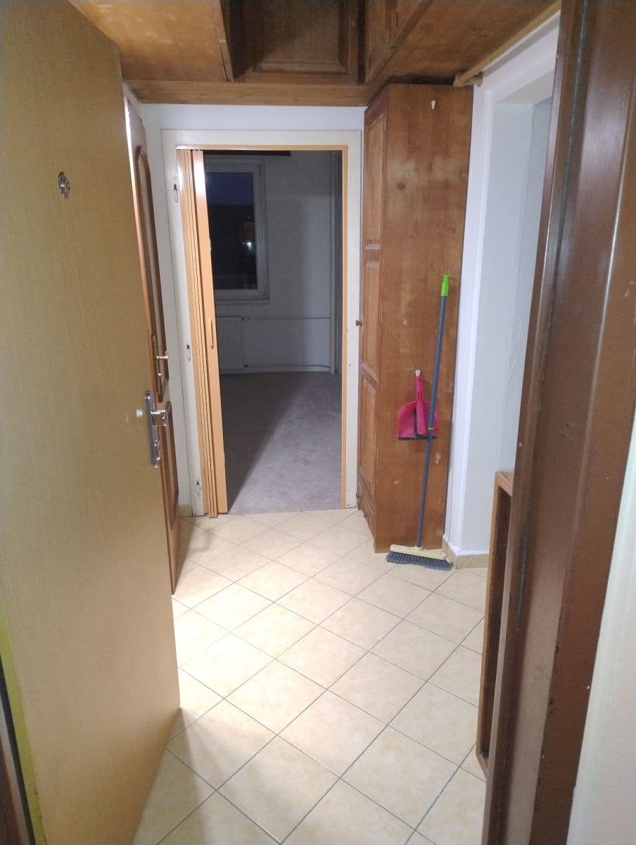 Prenájom bytu 2-izbový 39 m², Štúrova, Praha, Praha Prenájom bytu 2-izbový 39 m², Štúrova, Praha, Praha