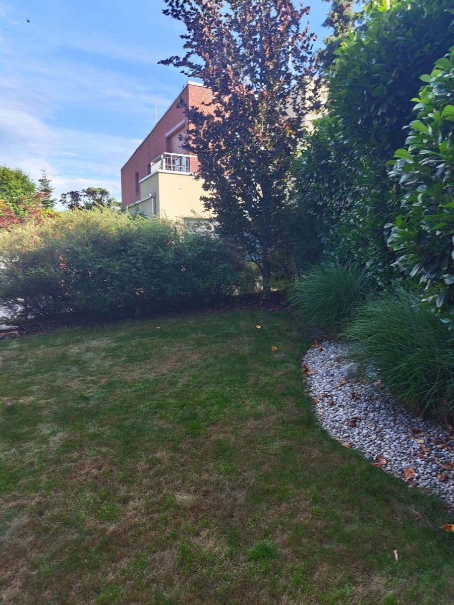 Prenájom bytu 1-izbový 35 m², Hvězdářská, Praha, Praha Prenájom bytu 1-izbový 35 m², Hvězdářská, Praha, Praha