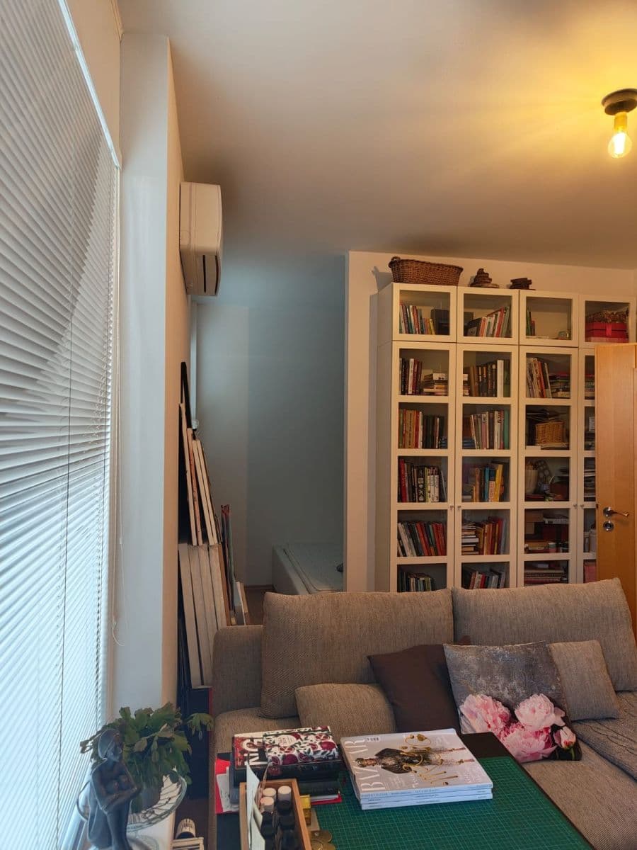 Prenájom bytu 1-izbový 35 m², Hvězdářská, Praha, Praha Prenájom bytu 1-izbový 35 m², Hvězdářská, Praha, Praha