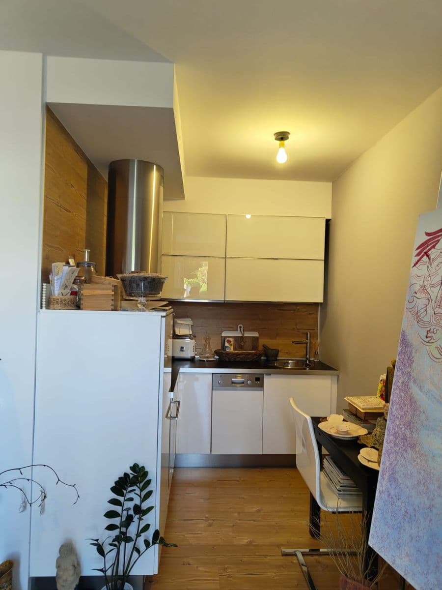 Prenájom bytu 1-izbový 35 m², Hvězdářská, Praha, Praha Prenájom bytu 1-izbový 35 m², Hvězdářská, Praha, Praha