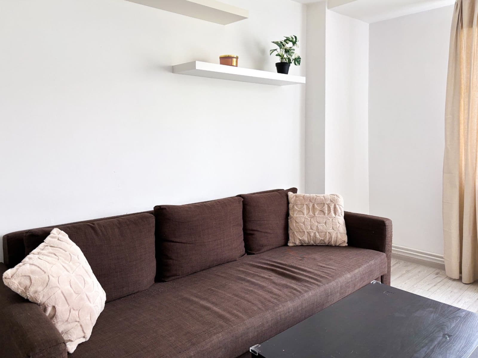 Prenájom bytu 2-izbový 44 m², Amurská, Praha, Praha Prenájom bytu 2-izbový 44 m², Amurská, Praha, Praha