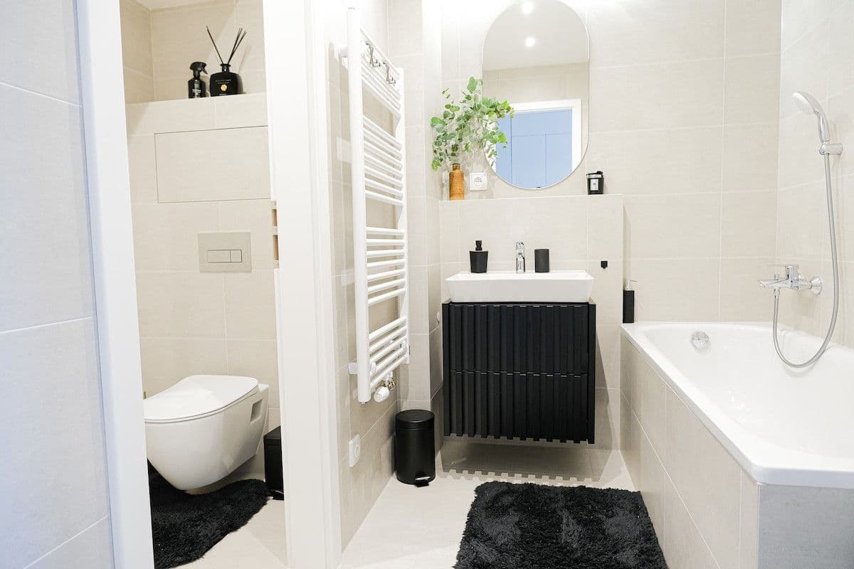 Prenájom bytu 44 m², V Háji, Praha, Praha Prenájom bytu 44 m², V Háji, Praha, Praha