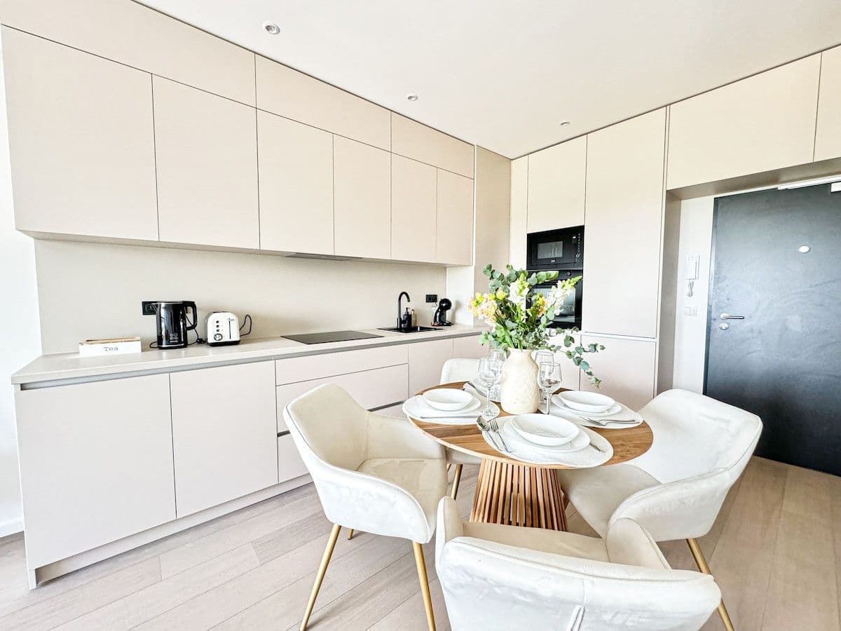 Prenájom bytu 44 m², V Háji, Praha, Praha Prenájom bytu 44 m², V Háji, Praha, Praha