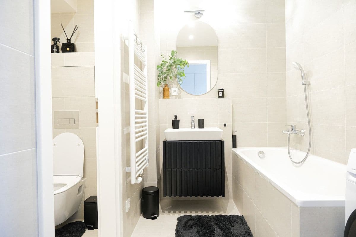 Prenájom bytu 44 m², V Háji, Praha, Praha Prenájom bytu 44 m², V Háji, Praha, Praha