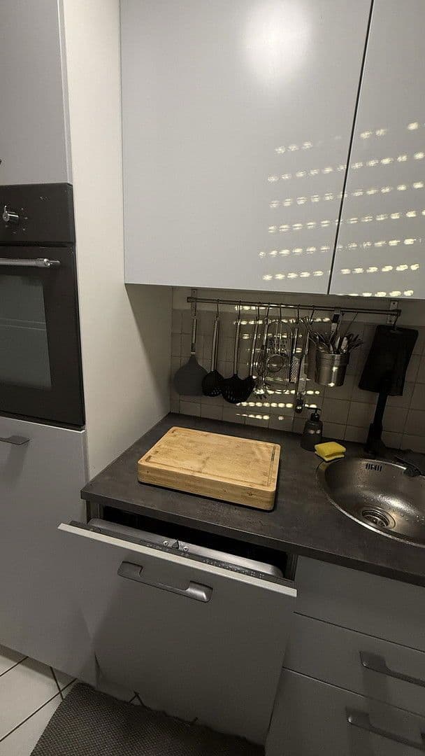 Prenájom bytu 2-izbový 61 m², Köln, Severné Porýnie - Westfálsko Prenájom bytu 2-izbový 61 m², Köln, Severné Porýnie - Westfálsko