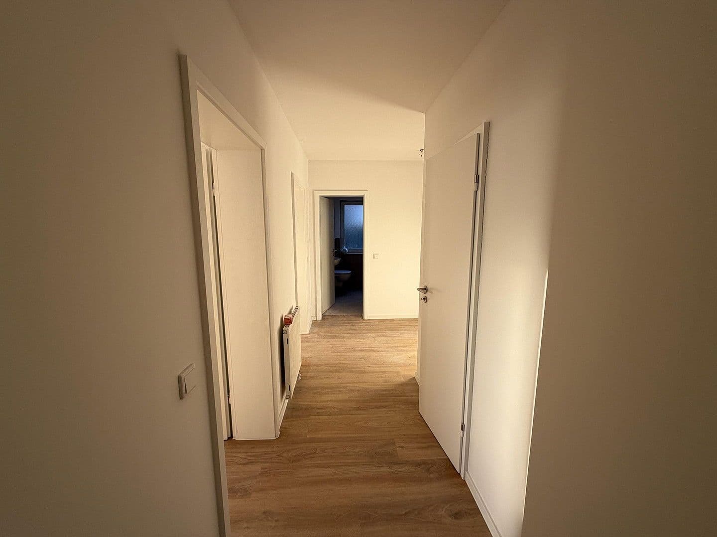 Prenájom bytu 3-izbový 73 m², Köln, Severné Porýnie - Westfálsko Prenájom bytu 3-izbový 73 m², Köln, Severné Porýnie - Westfálsko