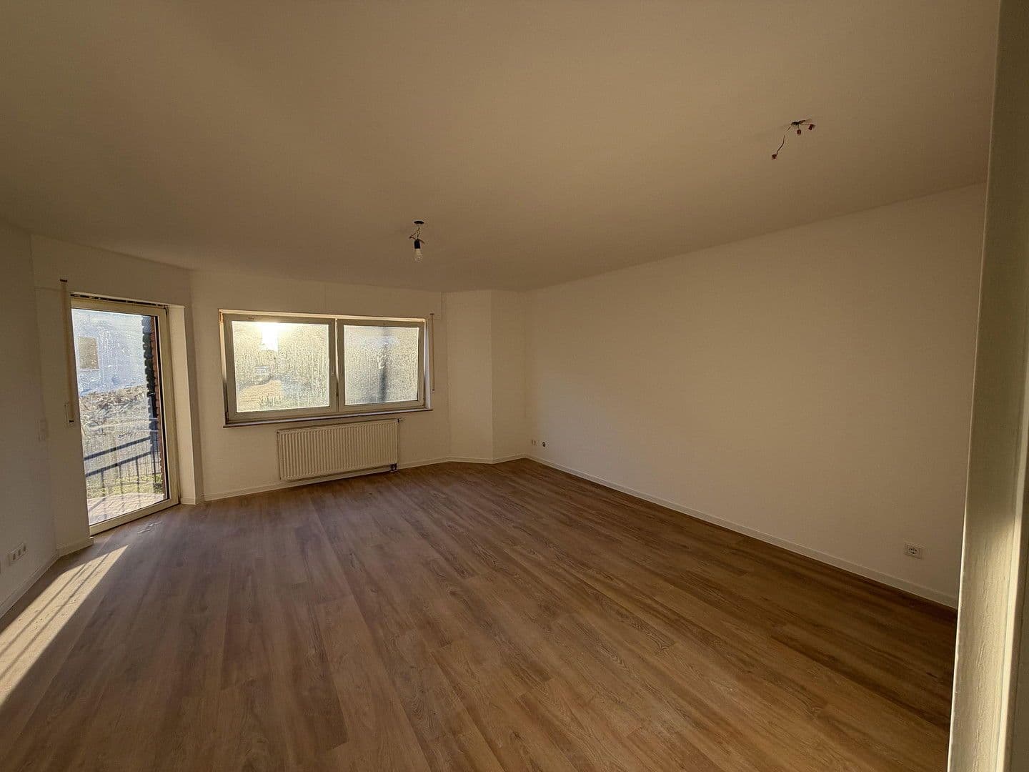 Prenájom bytu 3-izbový 73 m², Köln, Severné Porýnie - Westfálsko Prenájom bytu 3-izbový 73 m², Köln, Severné Porýnie - Westfálsko