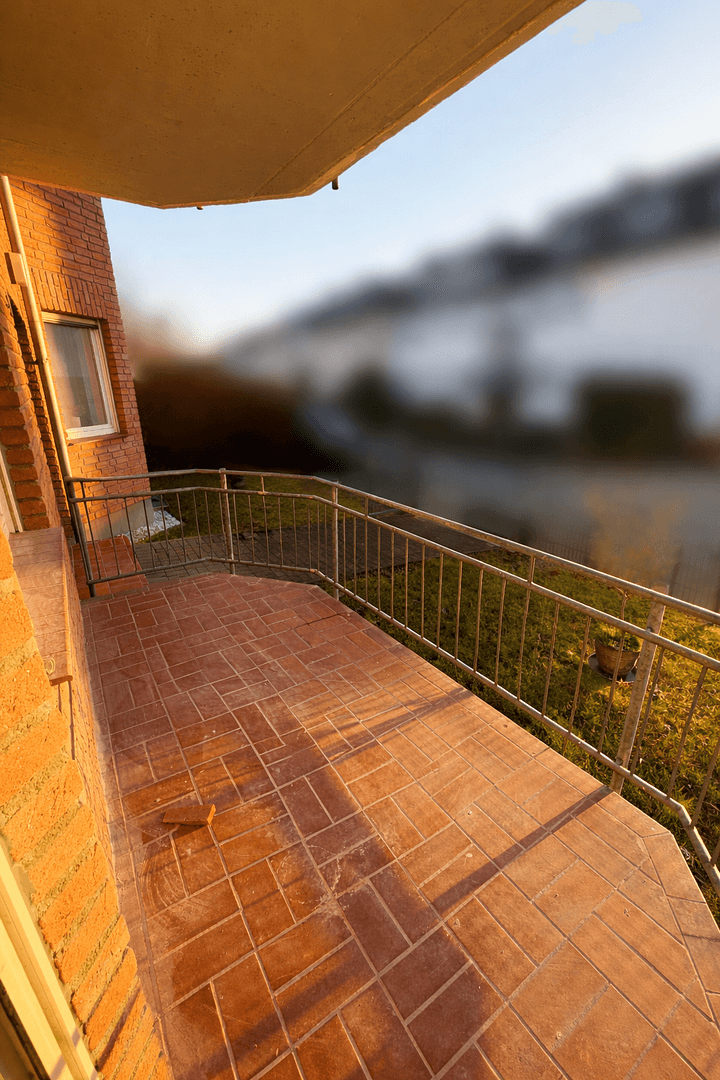 Prenájom bytu 3-izbový 73 m², Köln, Severné Porýnie - Westfálsko Prenájom bytu 3-izbový 73 m², Köln, Severné Porýnie - Westfálsko