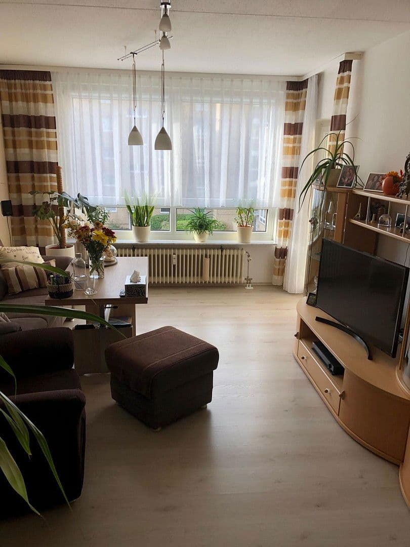 Prenájom bytu 2-izbový 64 m², Goldbergerstr.84, Mettmann, Severné Porýnie - Westfálsko Prenájom bytu 2-izbový 64 m², Goldbergerstr.84, Mettmann, Severné Porýnie - Westfálsko
