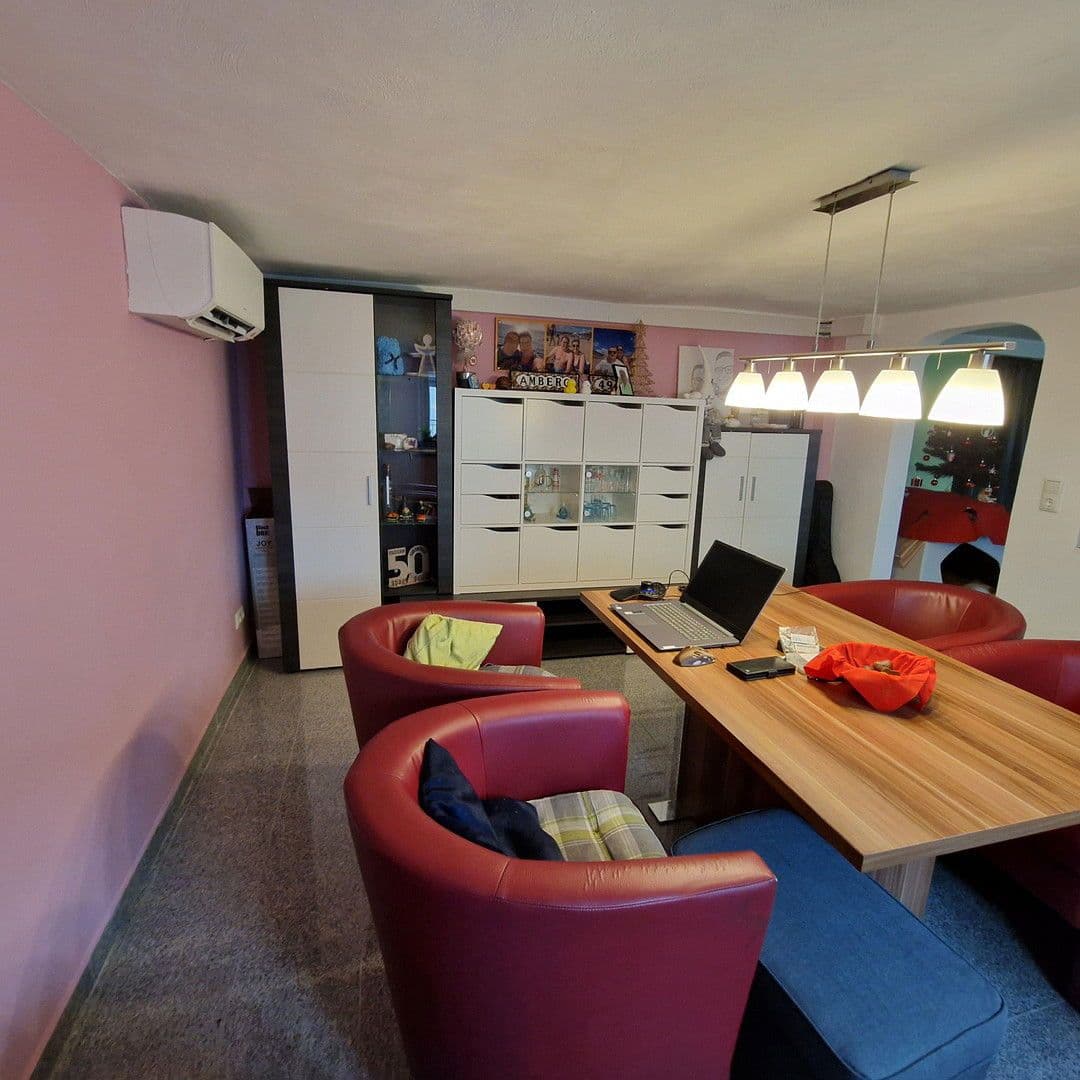 Predaj domu 132 m², pozemek 129 m², Hauptstraße, 49, Rodgau, Hesensko Predaj domu 132 m², pozemek 129 m², Hauptstraße, 49, Rodgau, Hesensko