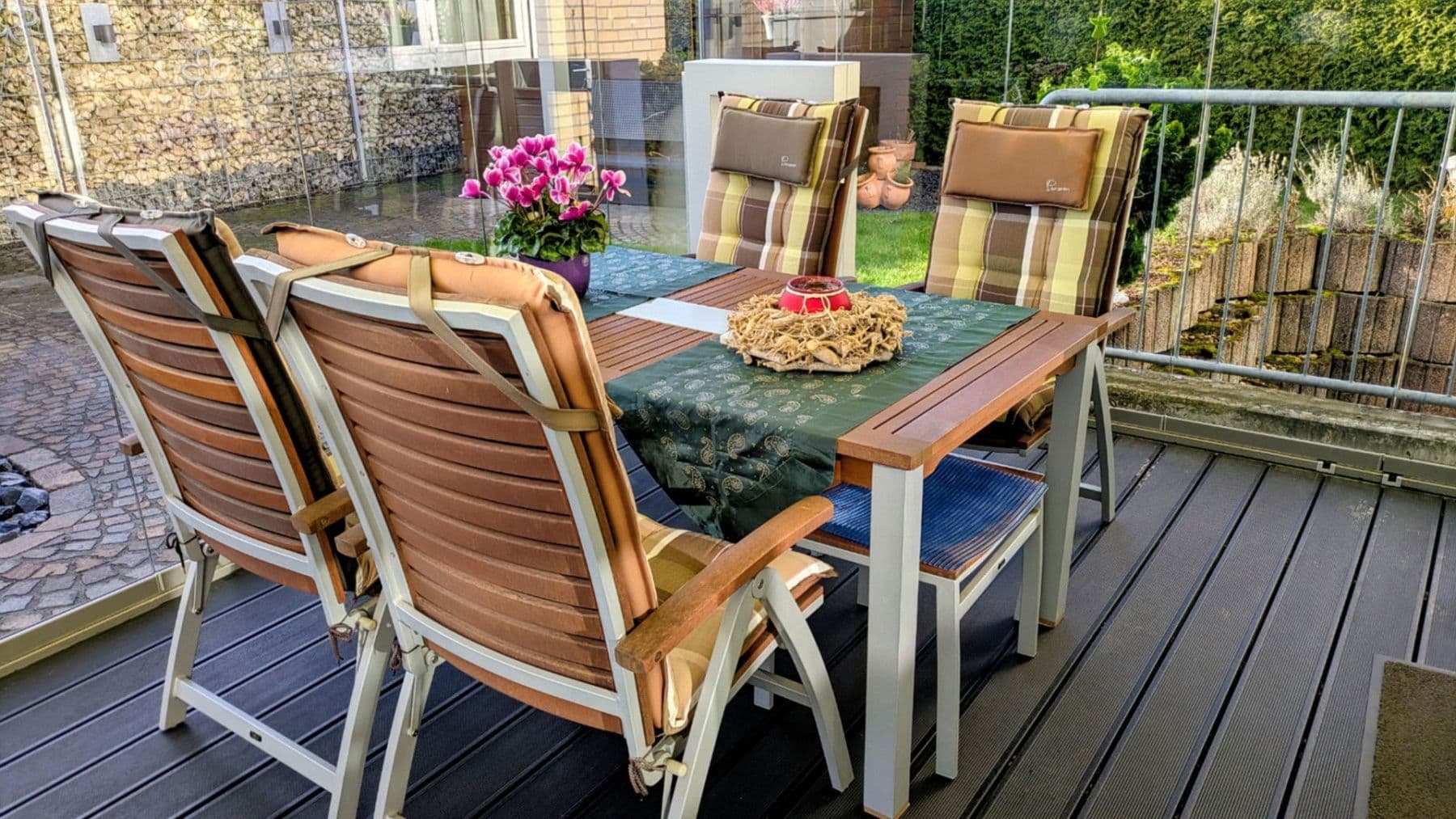 Predaj domu 157 m², pozemek 250 m², Langenfeld (Rheinland), Severné Porýnie - Westfálsko Predaj domu 157 m², pozemek 250 m², Langenfeld (Rheinland), Severné Porýnie - Westfálsko