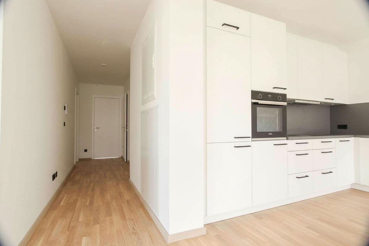 Prenájom bytu 3-izbový 104 m², Berlin, Berlín Prenájom bytu 3-izbový 104 m², Berlin, Berlín