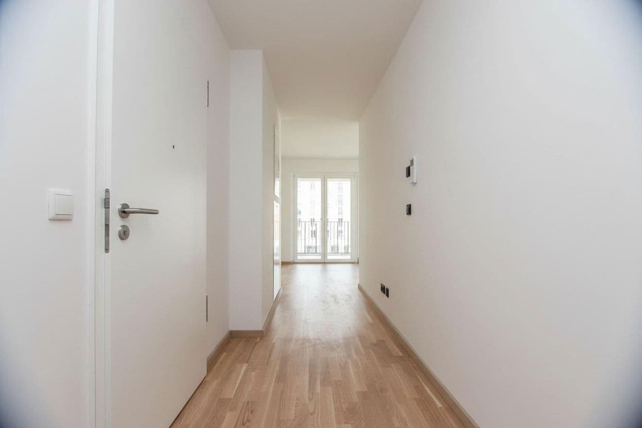 Prenájom bytu 3-izbový 104 m², Berlin, Berlín Prenájom bytu 3-izbový 104 m², Berlin, Berlín