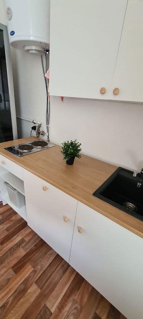 Prenájom bytu 1-izbový 20 m², Stubenlohstr. 6, Erlangen, Bavorsko Prenájom bytu 1-izbový 20 m², Stubenlohstr. 6, Erlangen, Bavorsko