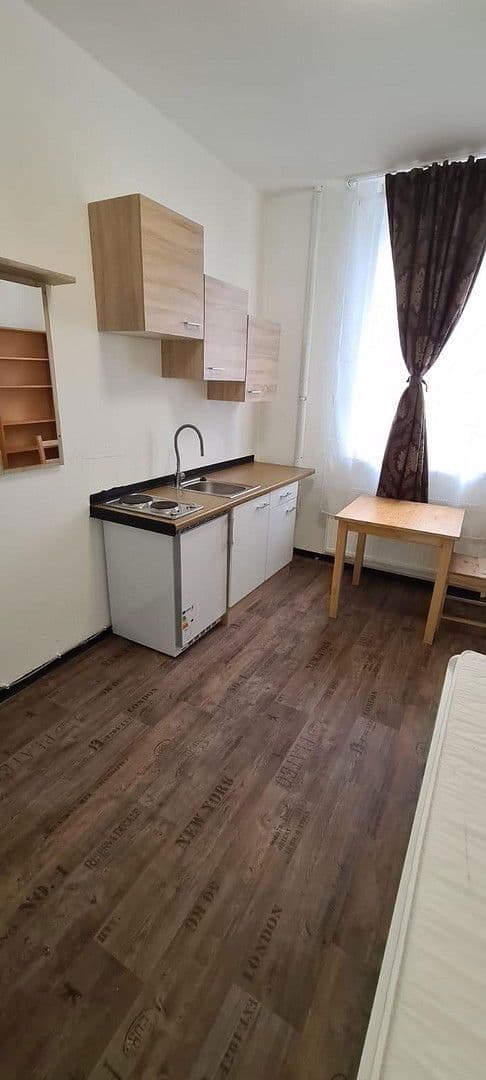 Prenájom bytu 1-izbový 20 m², Stubenlohstr. 6, Erlangen, Bavorsko Prenájom bytu 1-izbový 20 m², Stubenlohstr. 6, Erlangen, Bavorsko