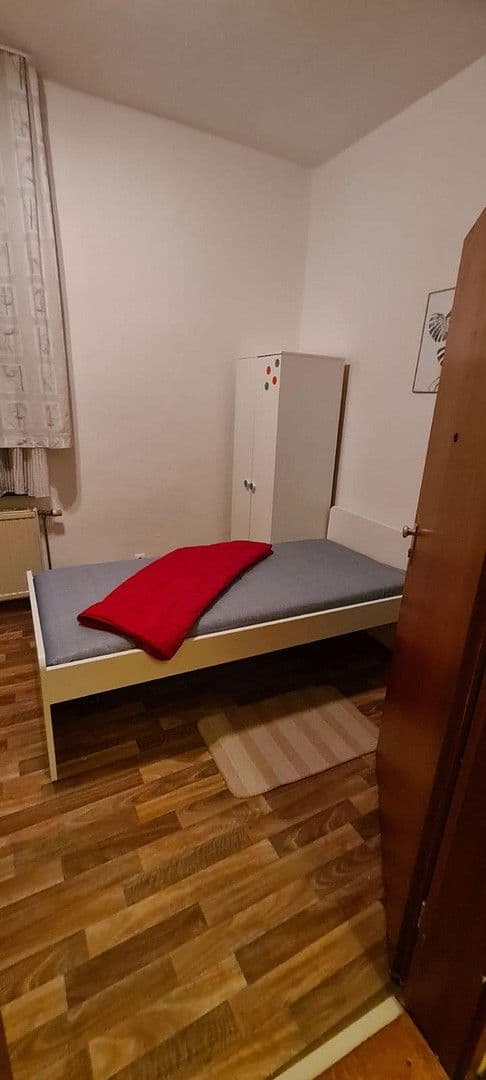 Prenájom bytu 1-izbový 20 m², Stubenlohstr. 6, Erlangen, Bavorsko Prenájom bytu 1-izbový 20 m², Stubenlohstr. 6, Erlangen, Bavorsko