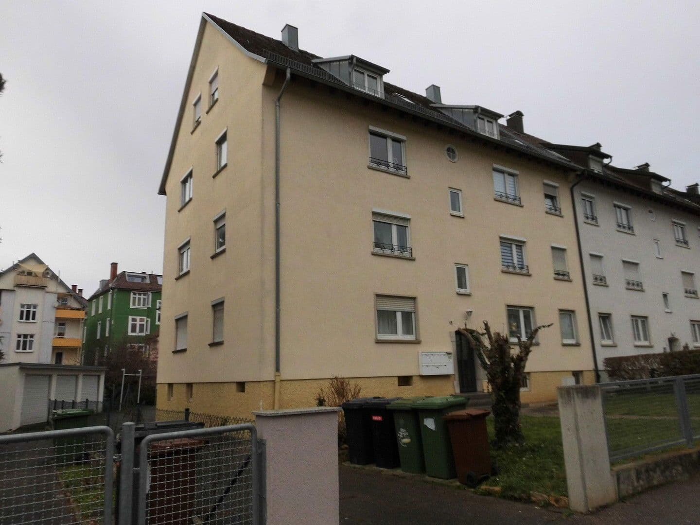 Predaj domu 418 m², pozemek 582 m², Stuttgart, Bádensko-Wurttembersko Predaj domu 418 m², pozemek 582 m², Stuttgart, Bádensko-Wurttembersko