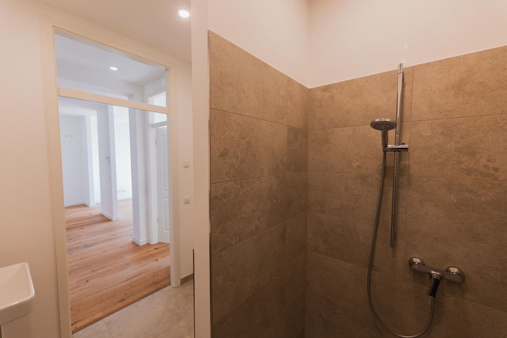 Prenájom bytu 3-izbový 67 m², Budenbergstraße 9, Magdeburg, Sasko-Anhaltsko Prenájom bytu 3-izbový 67 m², Budenbergstraße 9, Magdeburg, Sasko-Anhaltsko