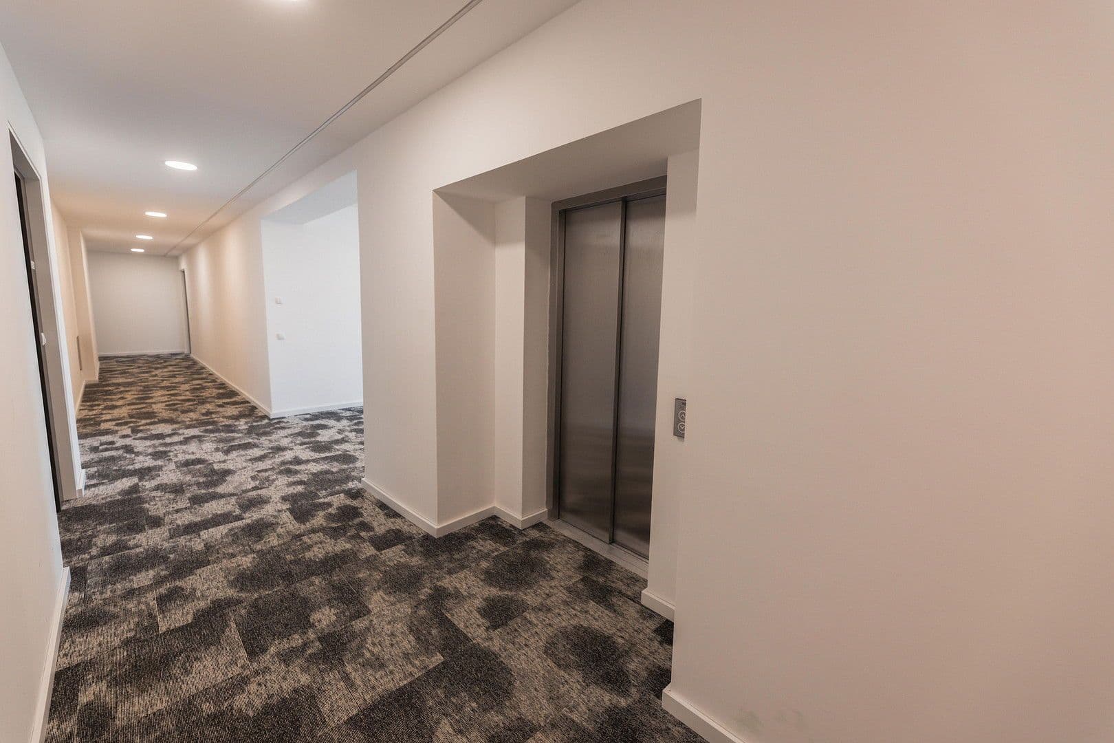 Prenájom bytu 3-izbový 67 m², Budenbergstraße 9, Magdeburg, Sasko-Anhaltsko Prenájom bytu 3-izbový 67 m², Budenbergstraße 9, Magdeburg, Sasko-Anhaltsko