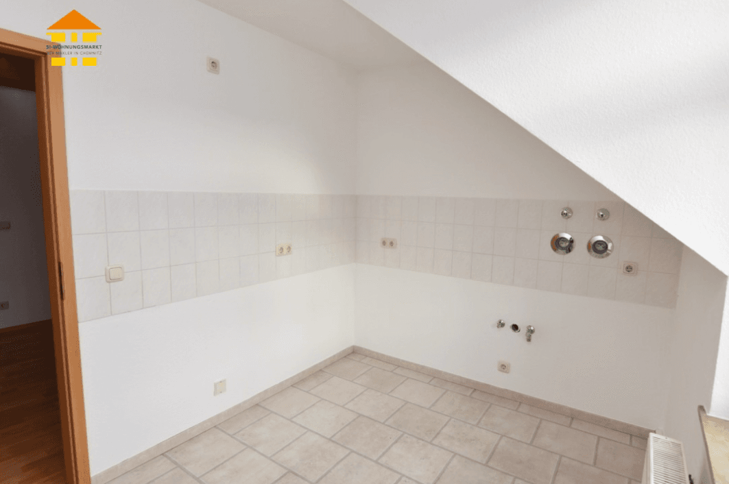 Prenájom bytu 6-izbový 147 m², Franz-Mehring-Str. 9, Chemnitz, Sasko Prenájom bytu 6-izbový 147 m², Franz-Mehring-Str. 9, Chemnitz, Sasko