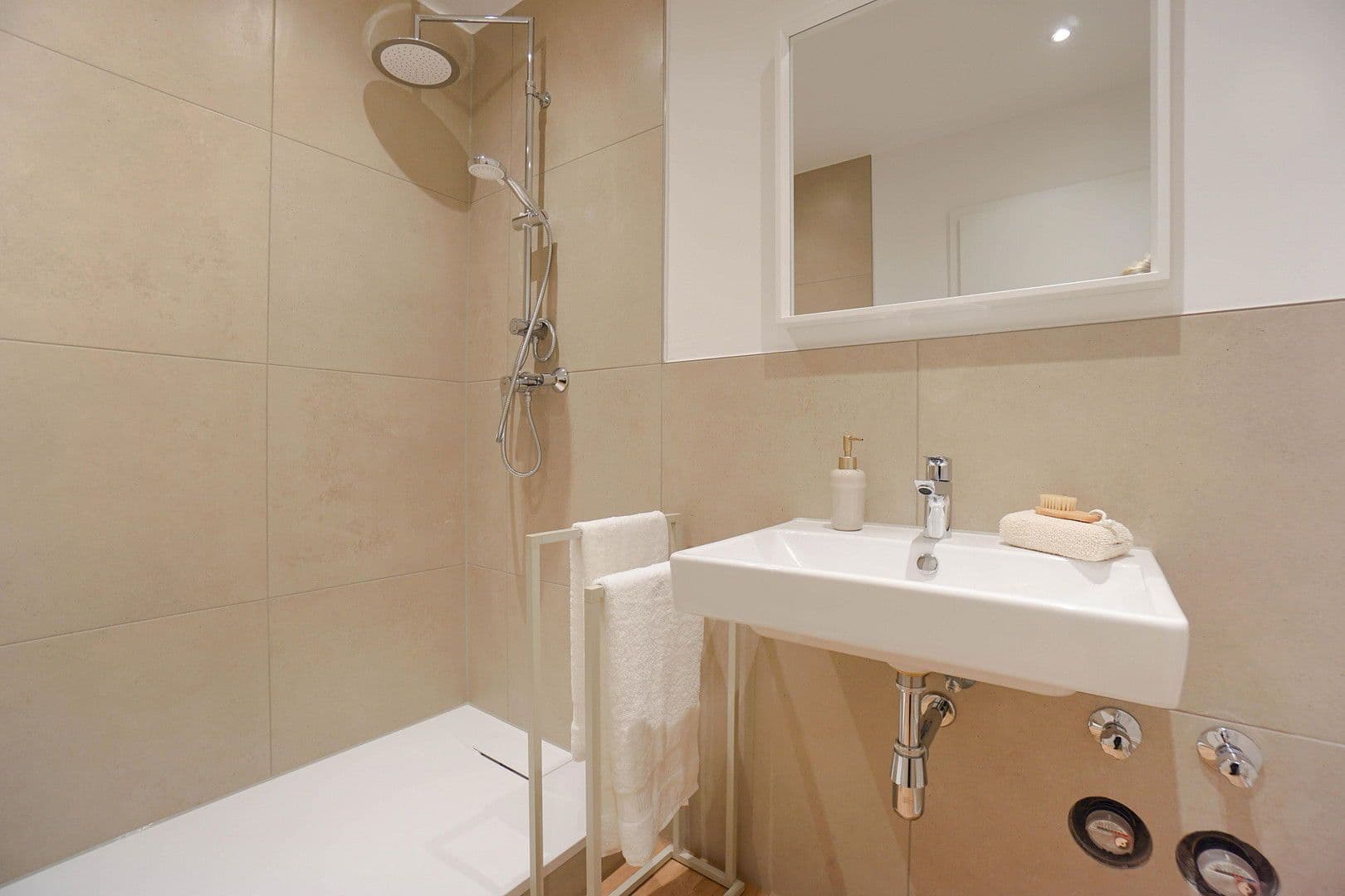 Predaj bytu 3-izbový 87 m², Obere Brüger 18, Bremerhaven, Brémy Predaj bytu 3-izbový 87 m², Obere Brüger 18, Bremerhaven, Brémy