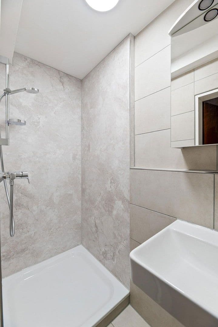 Prenájom bytu 2-izbový 46 m², Wannweiler Straße 68, Kirchentellinsfurt, Bádensko-Wurttembersko Prenájom bytu 2-izbový 46 m², Wannweiler Straße 68, Kirchentellinsfurt, Bádensko-Wurttembersko